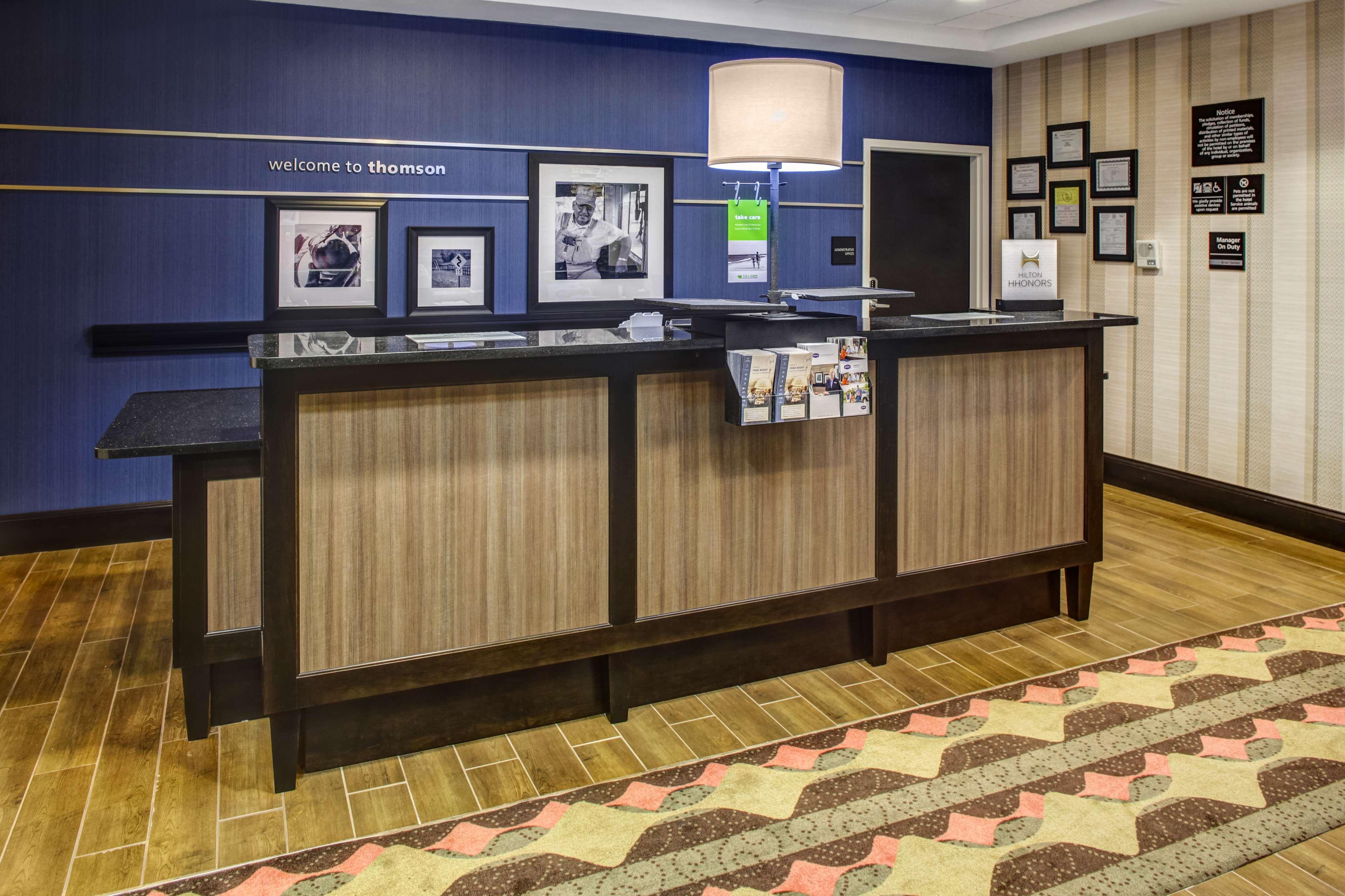 Hampton Inn Thomson Exterior foto